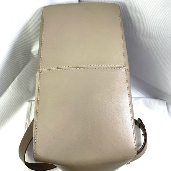 See By Chloe Emy MD Satchel. Used. Excellent Condition. - Picture 7 of 14